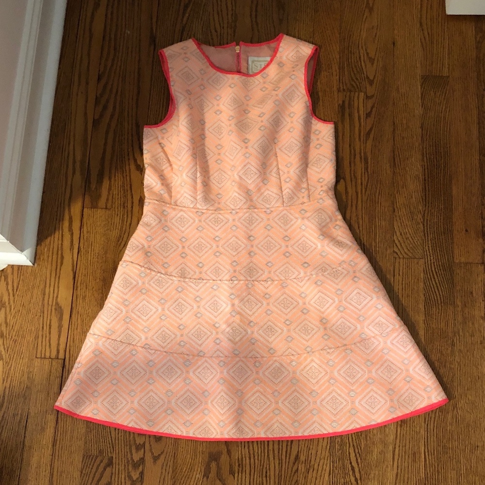 sail to sable diamond print dress size 8 coral